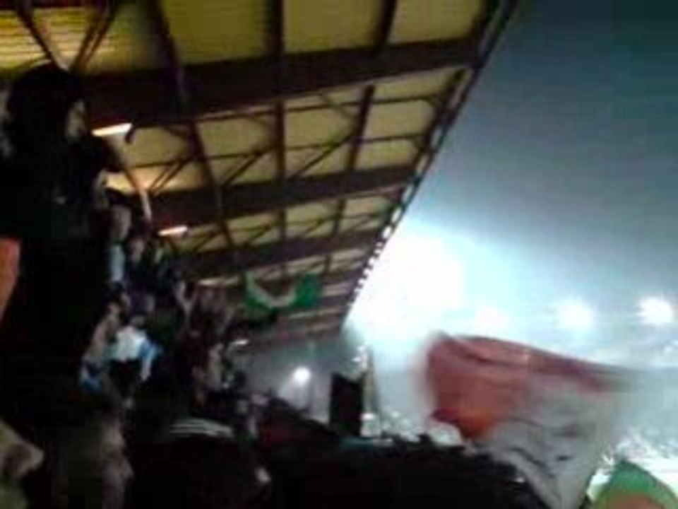 AUXERRE MARS Qd le virage se met à chanter