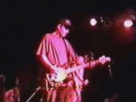 08 Blink-182 - Does my breath smell (part 2 live soma)