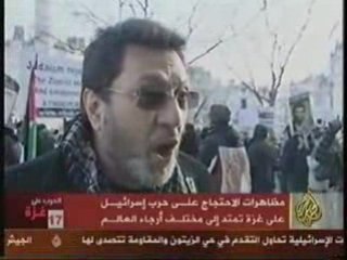 Un Rabbin Brûle son passeport Israëlien