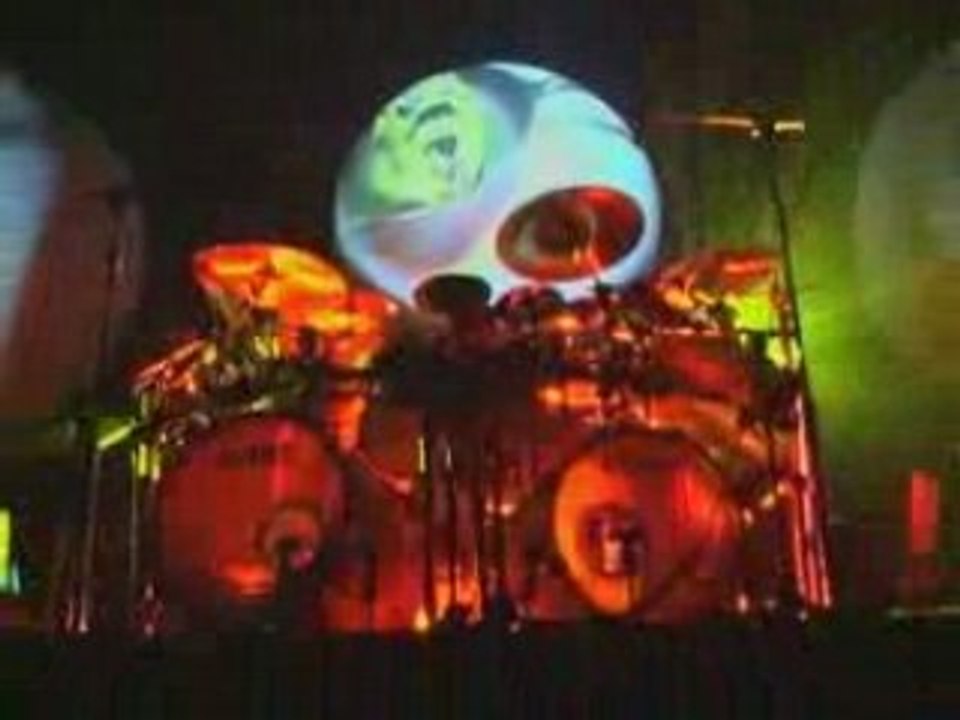 Primus - To Defy Live 2004
