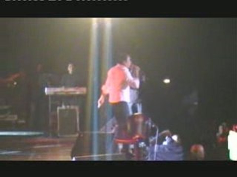 AIT HAMID ZENITH DE PARIS CONCERT KABYLE 100% LE 4 JAN 09