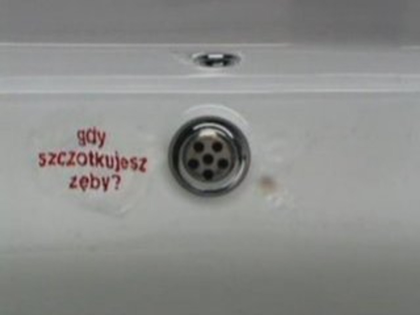 ⁣Paradontax krwawienie dziasel 2009 reklama