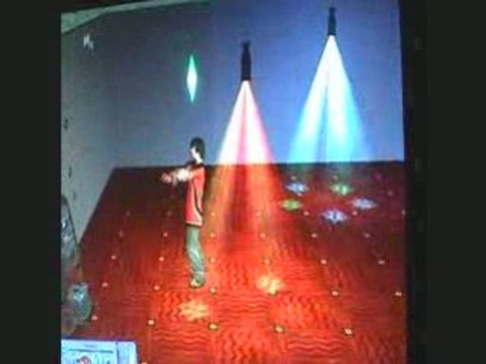 Sims 2 dansant sur Infinity 2008 & Beggin