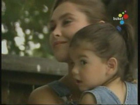 Hulya Avsar- Sensiz Kaldim