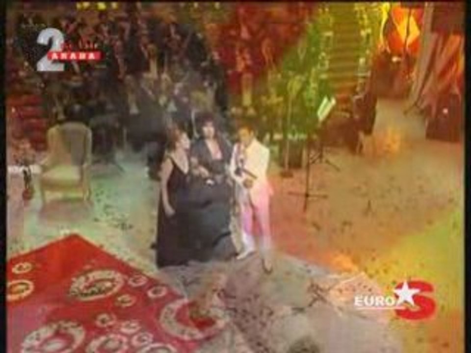 Bulent Ersoy Uzun Ince Bir Yoldayim