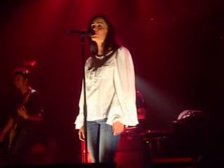 Descargar video: Jenifer chante Nos futurs à Albert