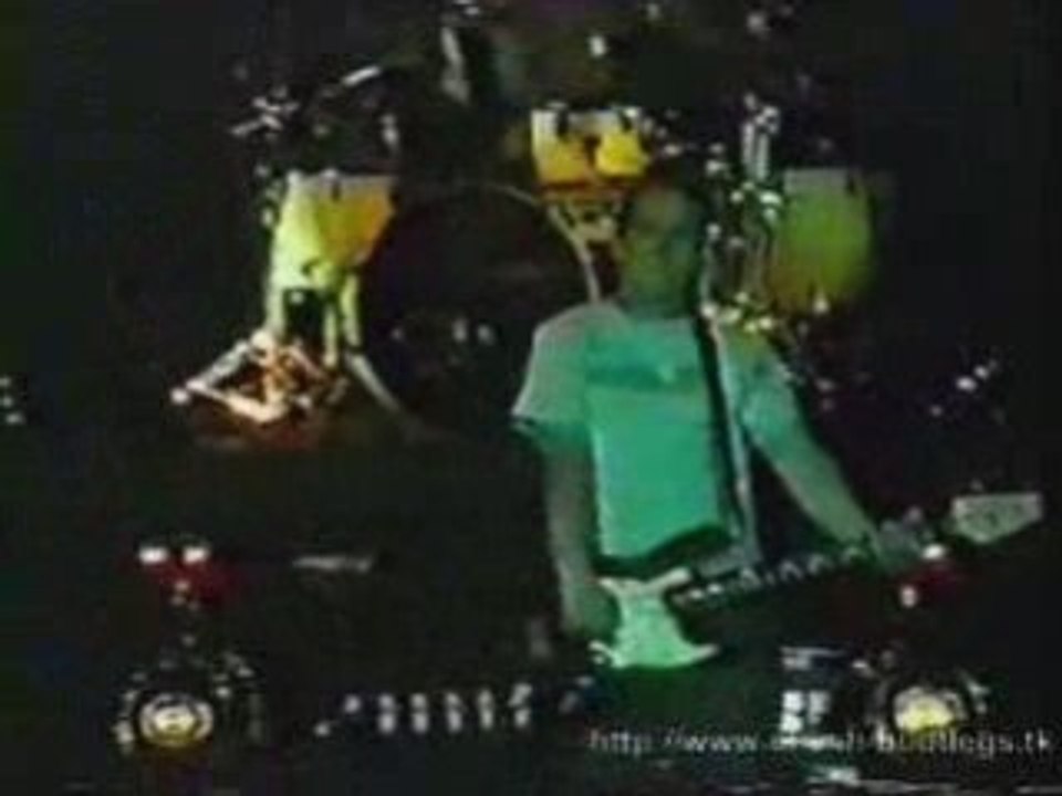 03 blink-182 - Aliens Exist (The Mark Tom and Travis Show)