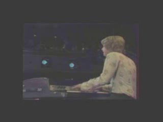 Rémy MONCORGE ( Saint-Maximin) chante " EVELYNE"