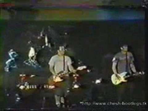 01 blink-182 - Dumpweed (The Mark Tom and Travis Show Tour)