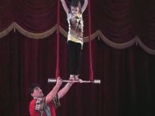 Nina au trapèze (26 juin 2005)