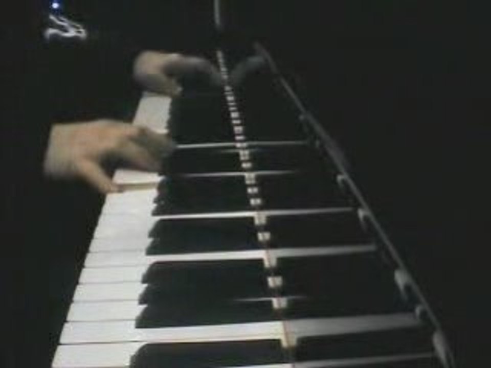 Elton John Your Song  ( Live 2003)