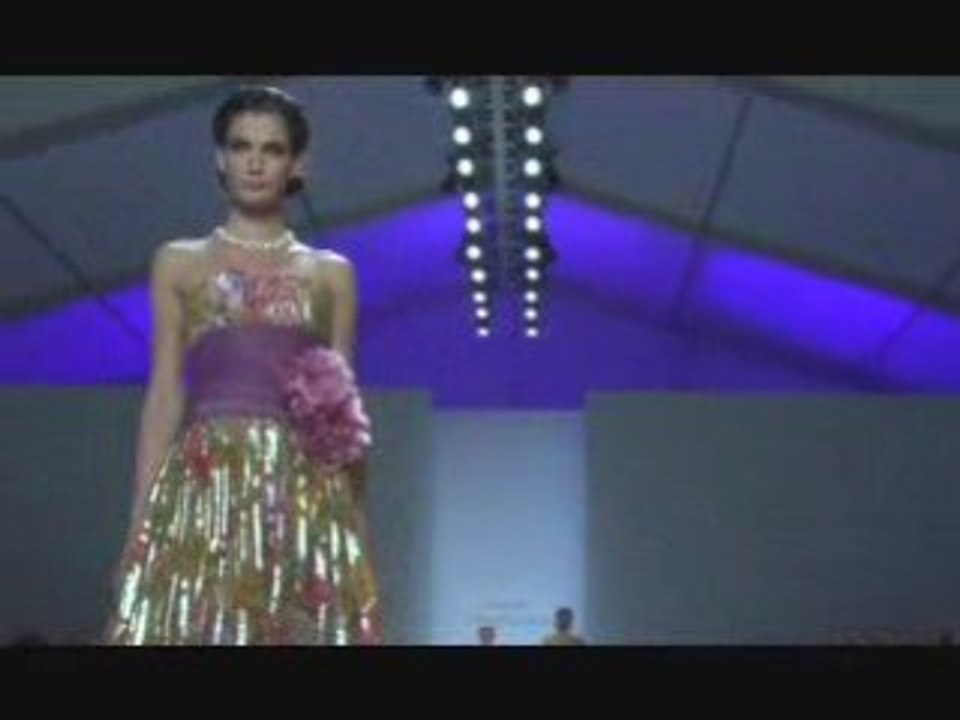 Venexiana Spring 2009 (2 of 2) @ NY Fashion Week
