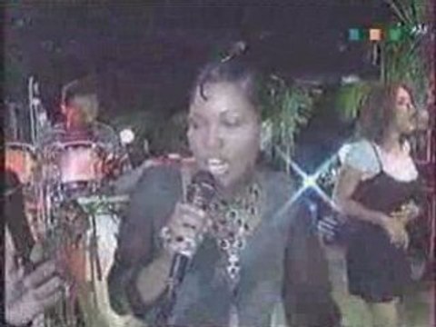 Tony Chasseur Tatiana Miath - Kolé séré (live) 1996