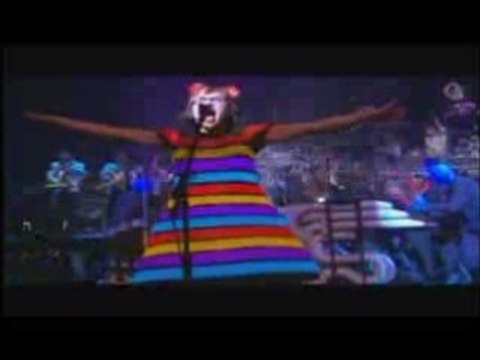 Blue Man Group & Venus Hum - I Feel Love