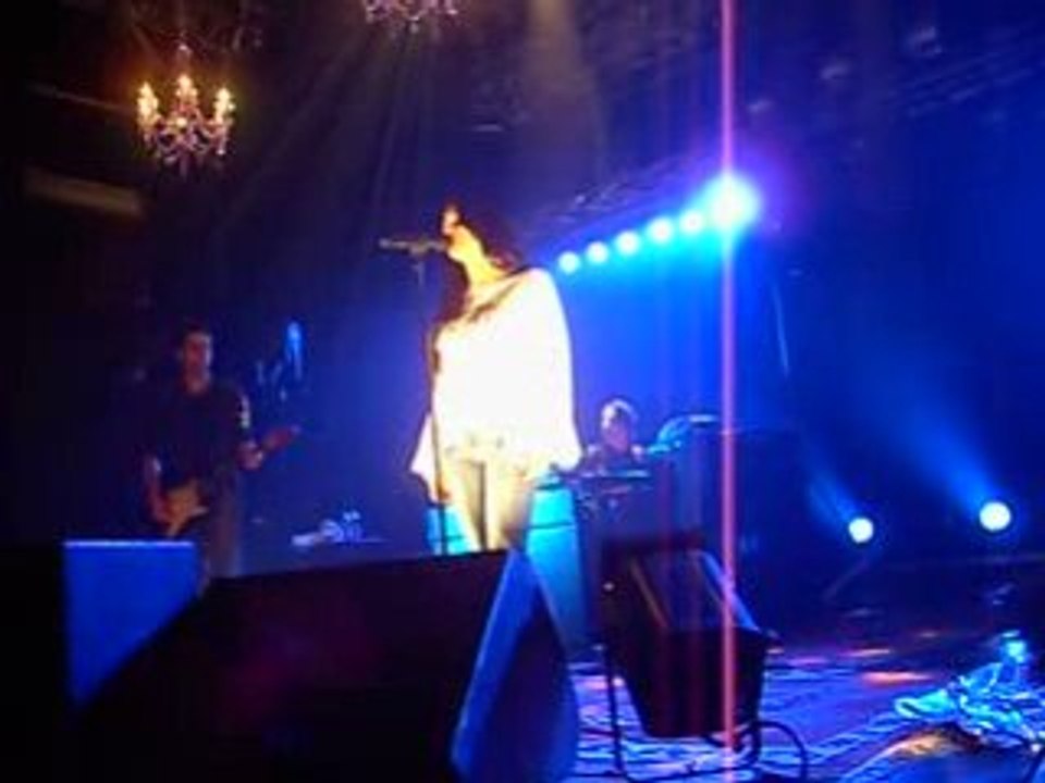 Jenifer chante Quitte à se quitter à Albert