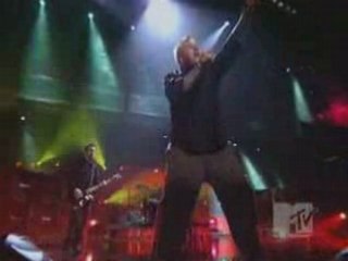 Papa Roach - Sweet Emotion (live on mtv icon with aerosmith)