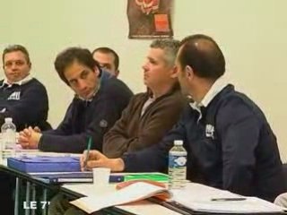 Angers : Football , des entraîneurs à l'école !