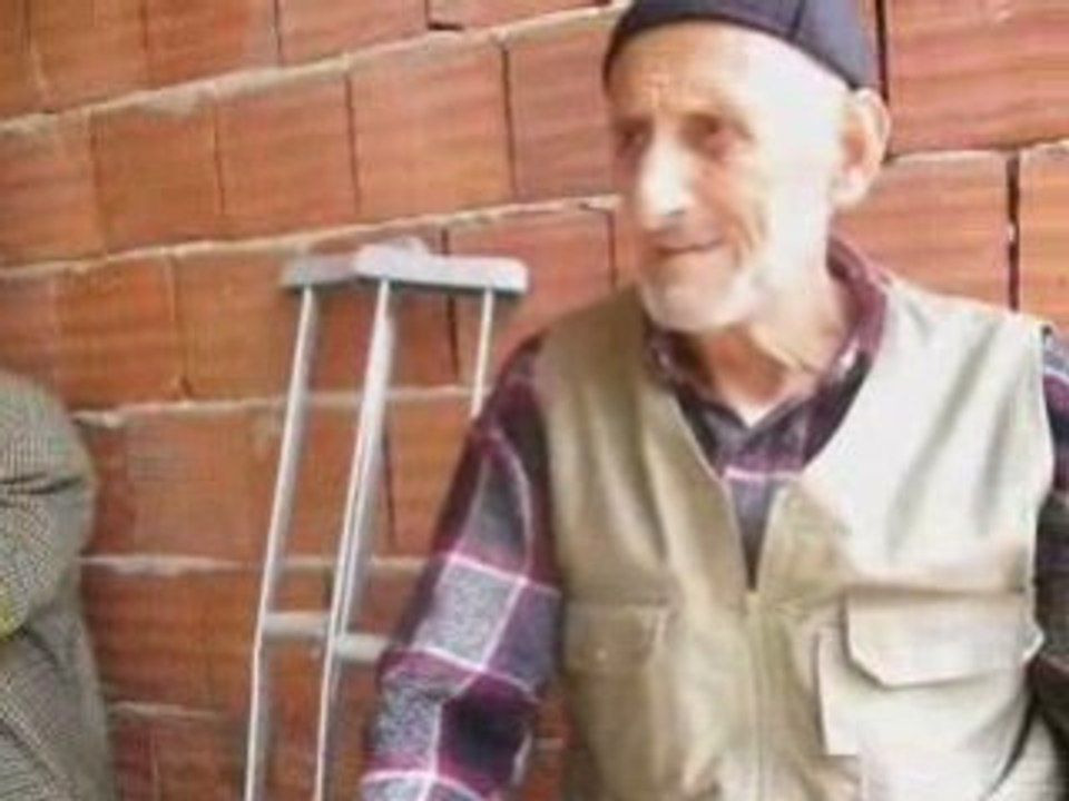 UĞURLU'NUN İHTİYAR DELİKANLILARI
