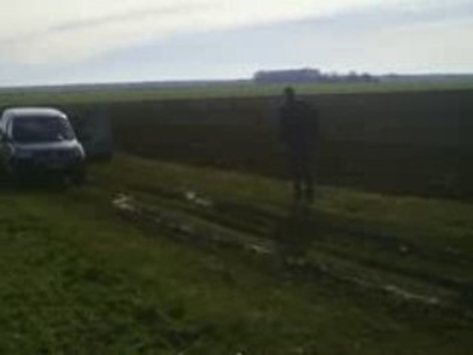 Règis fait du 4X4 en partner