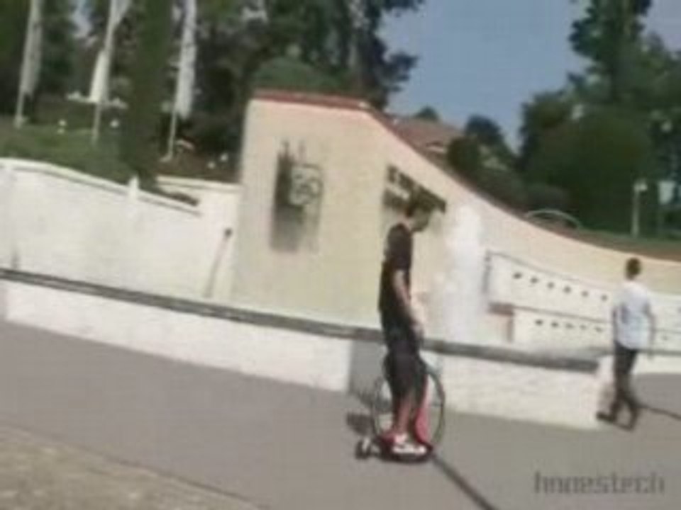 Neo-Cycle, un nouveau moyen de locomotion : la roue magique
