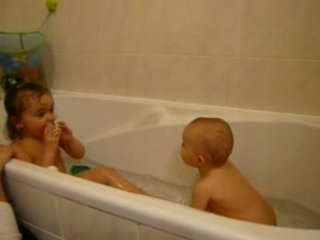 Eclats de rire dans le bain