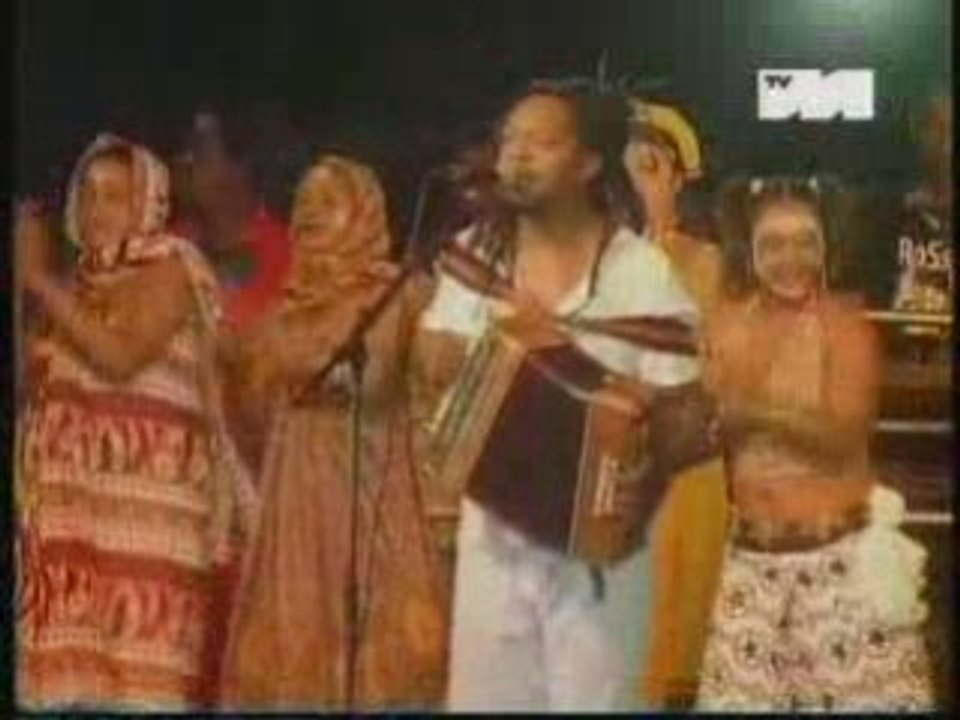 Rossy - Vangio zaho/Kalasoa (live)