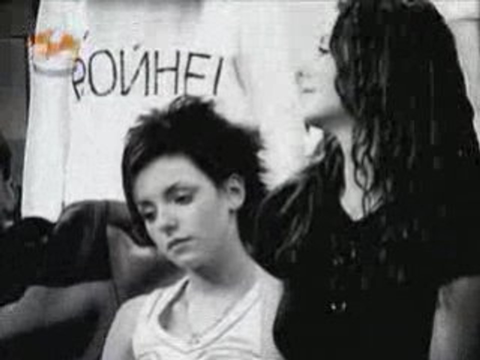 Zachichatsya Ochkami (Ya Budu) - t.A.T.u.