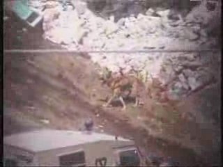 Zionists Demolish Homes in Gaza
