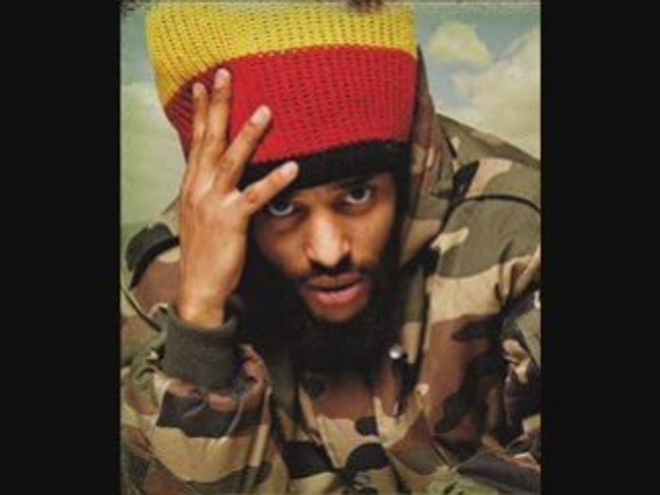 Blacko Tikaf extrait Strong instru Akon