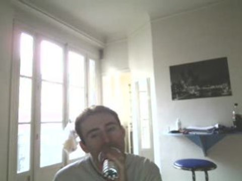 Wiwi égratigne Dieu me pardonne