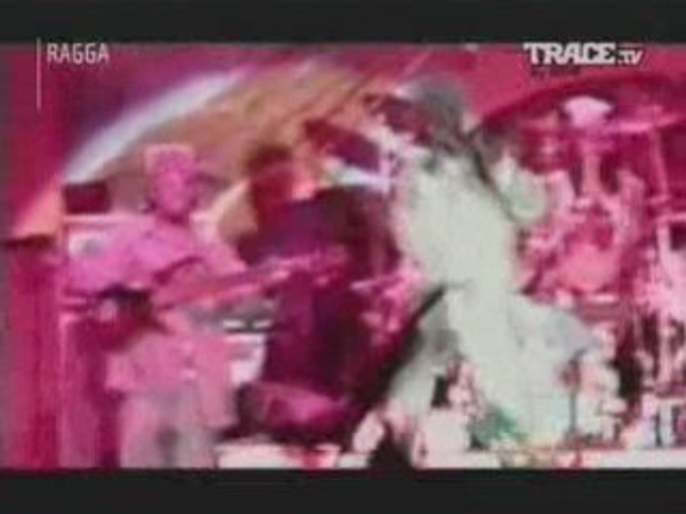 Clip - RAGGA - Sizzla - What A Stage Show Svcd - - sensy