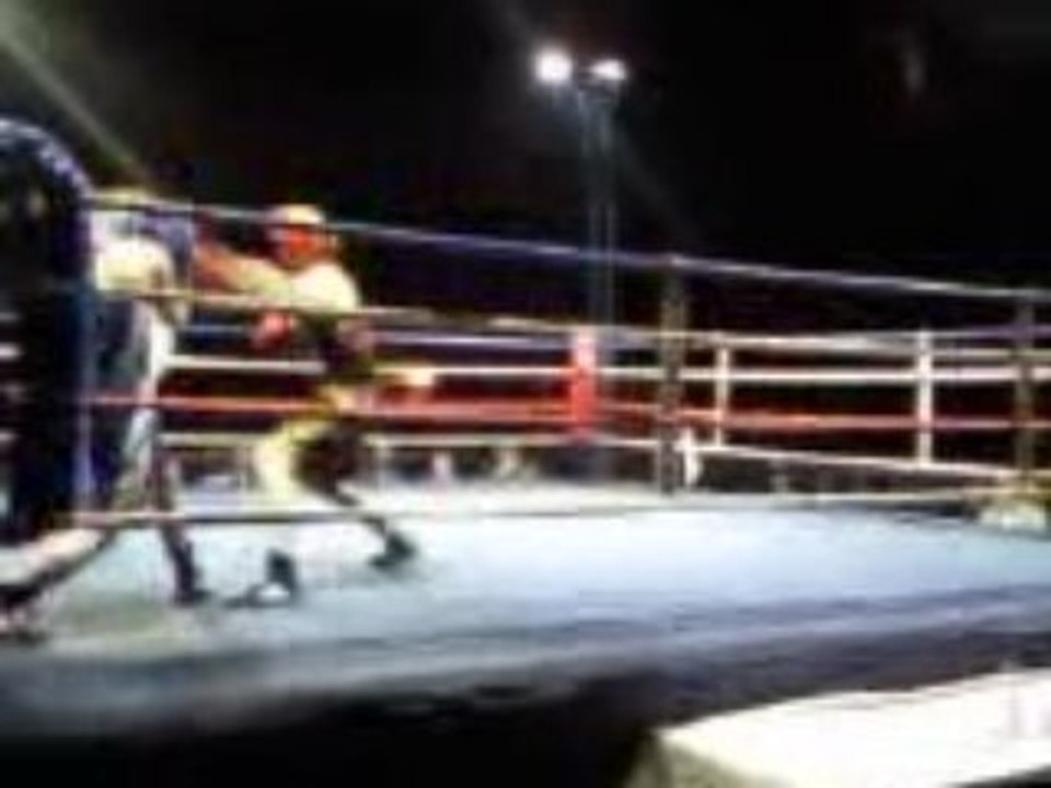 le premier gala de boxe de david, perdu aux points
