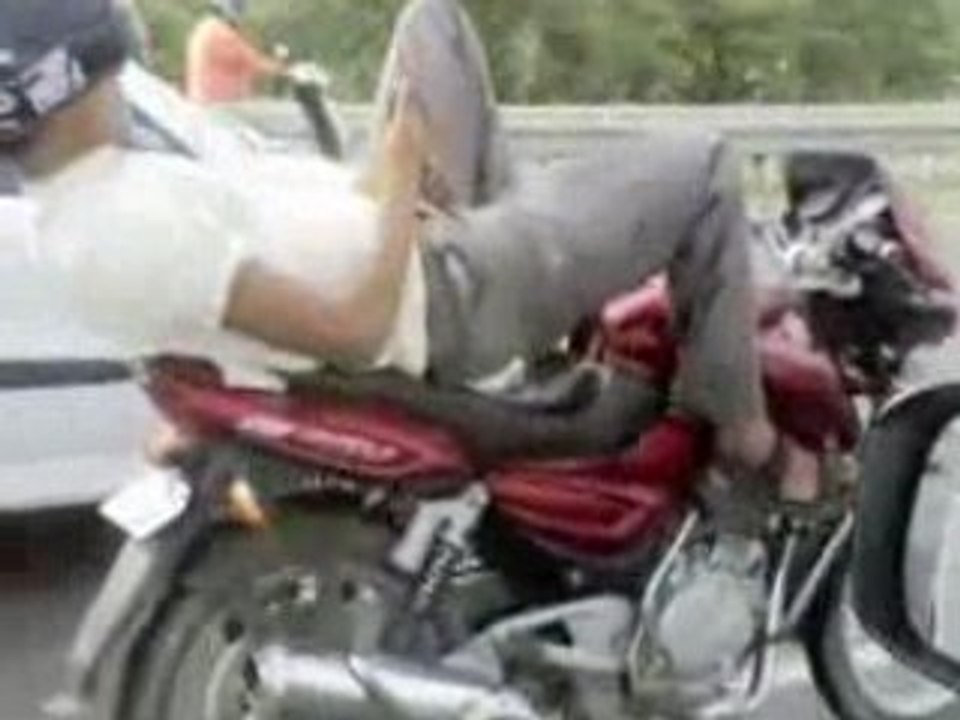 [FUNNY] REGIS a Moto Stupid Cool Guy [Goodspeed]