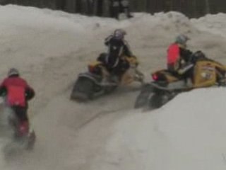 [FUNNY] REGIS Motard des Neiges - Skidoo CRASH [Goodspeed]