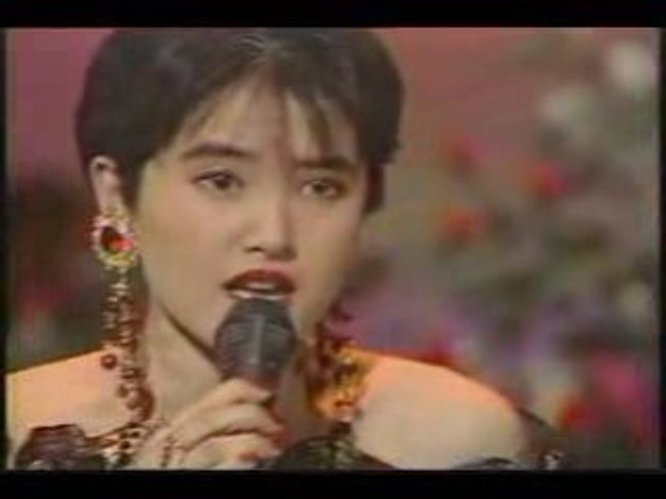 Yoko Oginome . Verge Of Love [Show Tv Japan 1984]