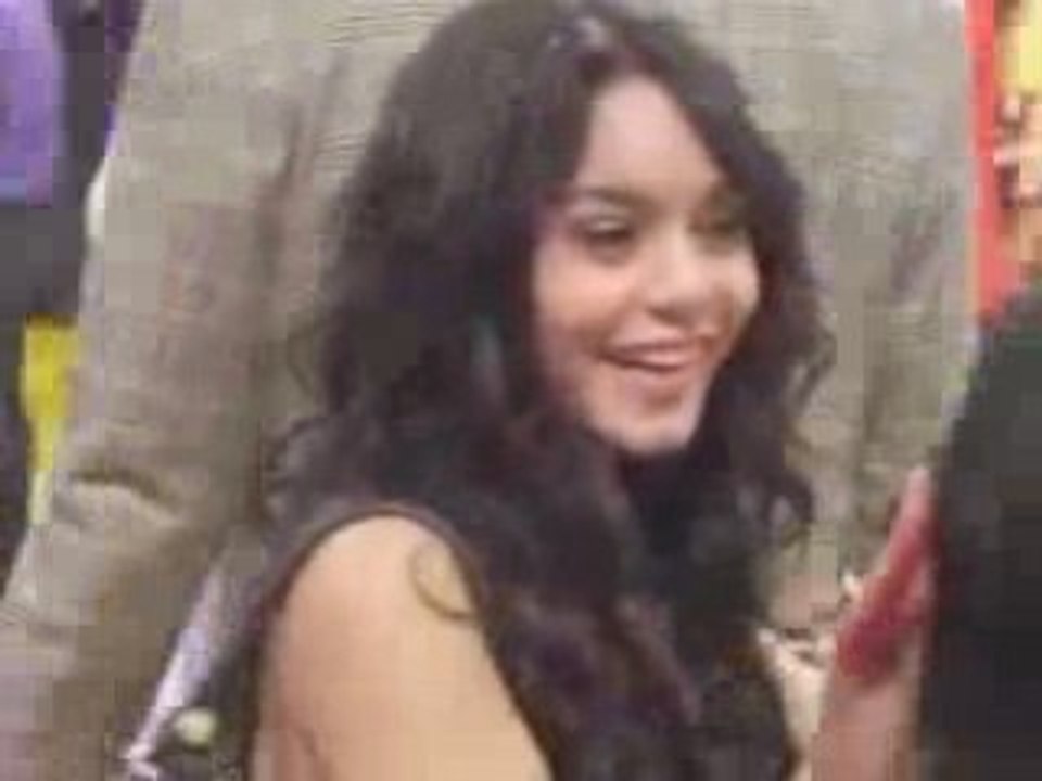 Zac & Vanessa Lakers Vs. Knicks Game