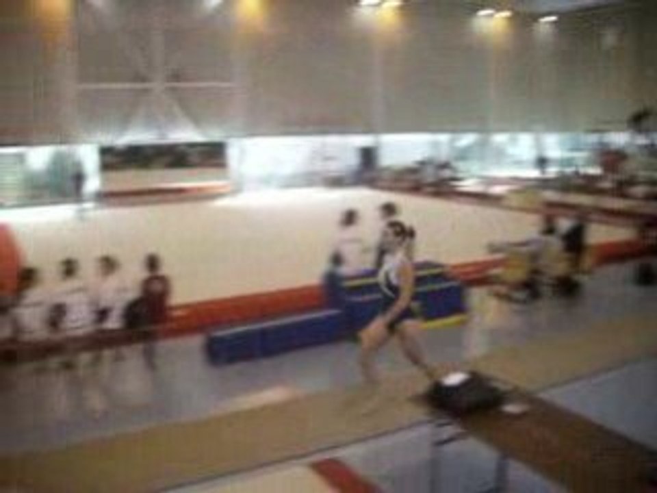 Saut, Compet Déborah, Gymnastique St Pierre des Corps 2009