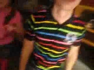 Пати 90-х: Відчуйте атмосферу року 🎉