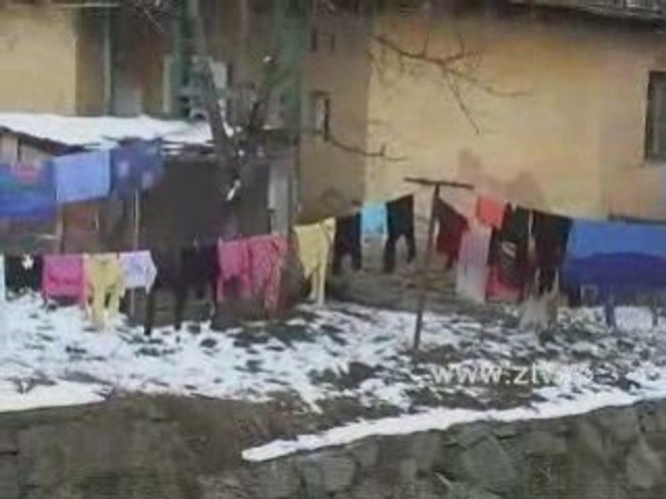 Uitati de lume