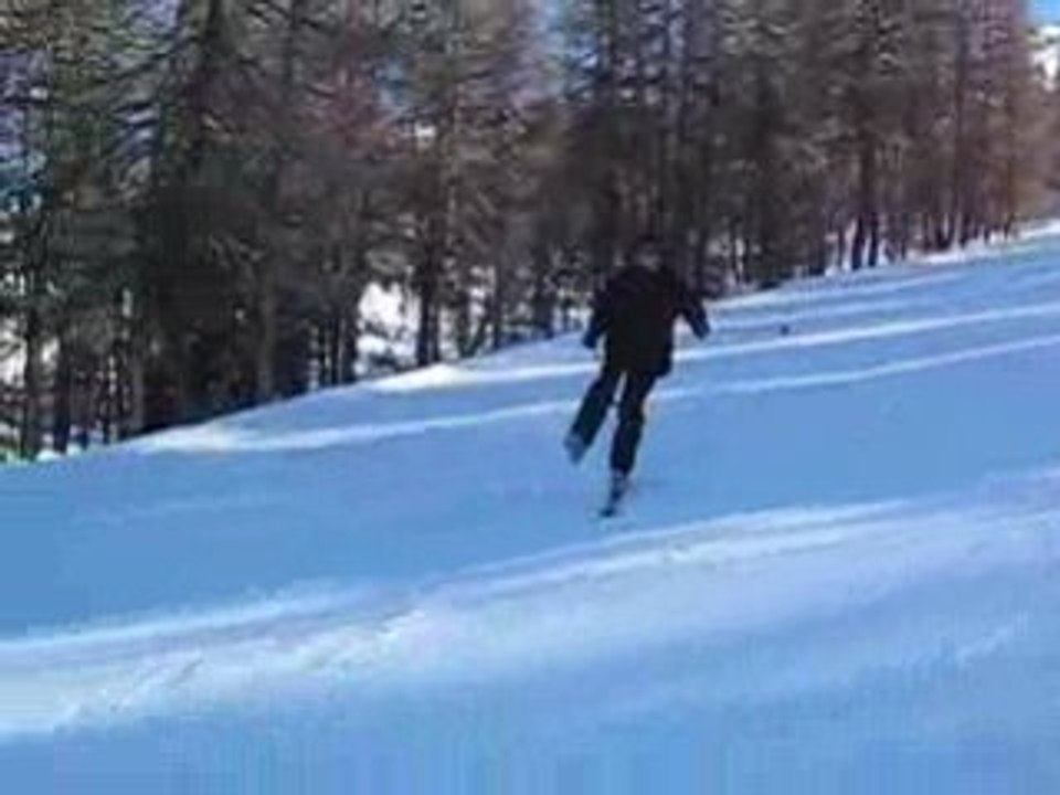 Loulou sur un ski 1 - Les Arcs 2009