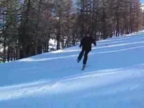 Loulou sur un ski 1 - Les Arcs 2009