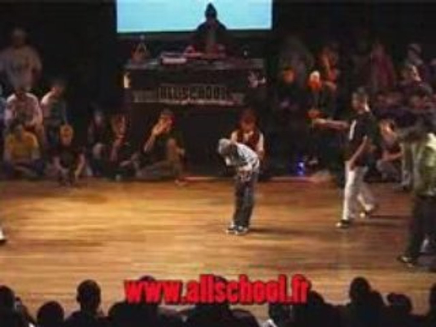 ⁣Battle J vs Game Crew Battle All School 2008