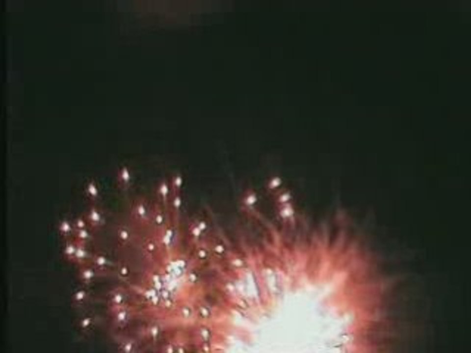 Feu d'artifice 13/07/08 songeons cloclo partire 2