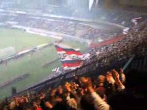 ENSEMBLE NOUS SOMMES INVINCIBLE PSG-SOCHAUX