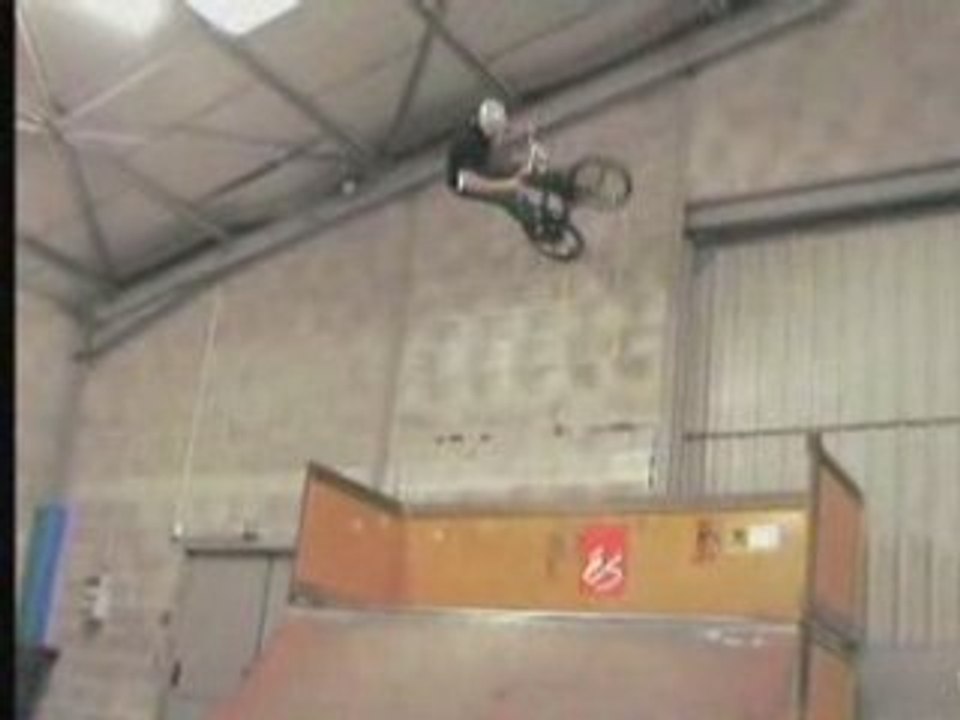 Bmx - Part Alex Prenveille