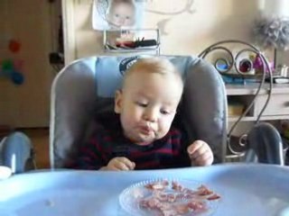 JE MANGE TOUT SEUL !!!