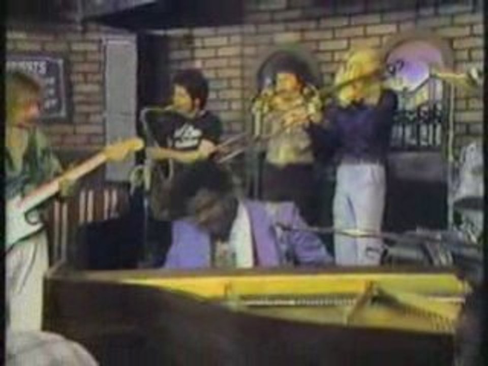 Clarence Frogman Henry - Ain't Got No Home