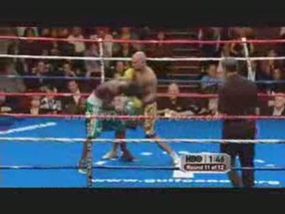 Andre Berto vs Luis Collazo __ Part 3