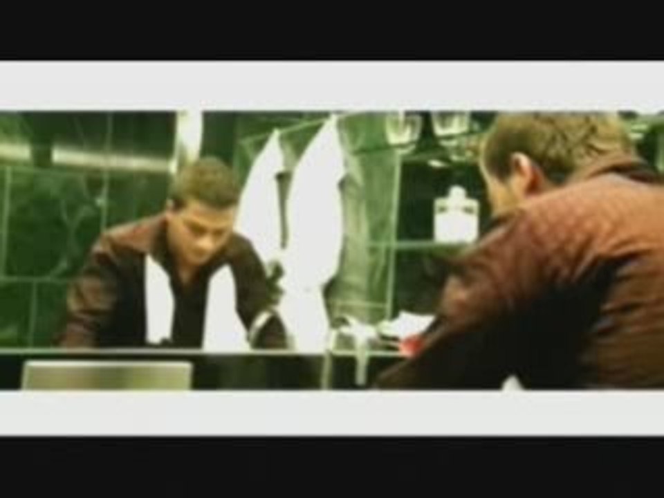 Arda-Han-Seni-Seviyorum-Yeni-Video-Klip-2009
