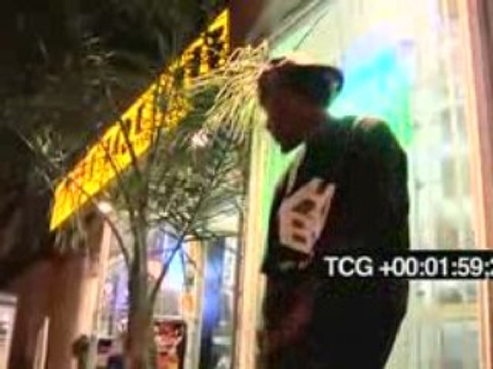 Tha Dogg Pound- U Get Nothing ft Carlos (100 Wayz Album)